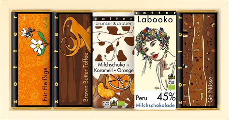 Zotter Schokoladen Lešnikov nougat, prikazan skupaj z drugimi izdelki, kot je 