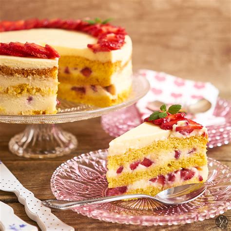 Jagodna torta z vanilijevo kremo