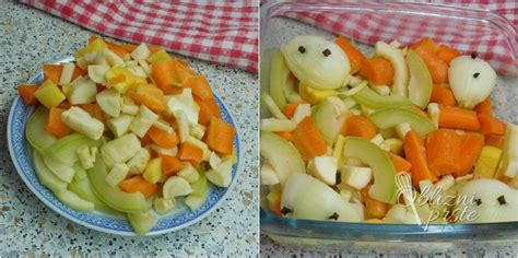 Prikaz razporeditve mesa na posteljici iz narezane zelenjave in krompirja v pekaču.
