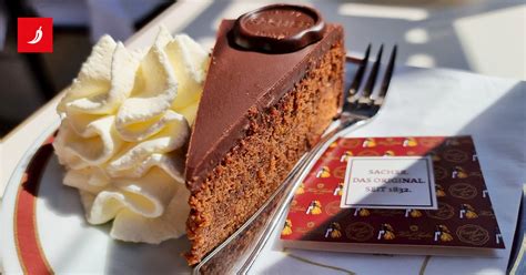 Zgodovinska ilustracija Franza Sacherja pri ustvarjanju torte za kneza Metternicha