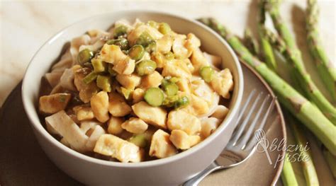 Refoškov omaka s šparglji