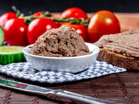 Priprava tapenade v blenderju