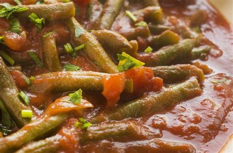 različni tradicionalni slovenski recepti s stročjim fižolom