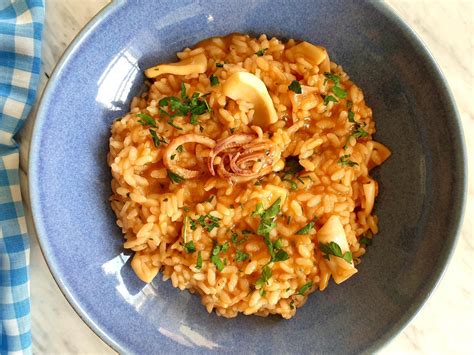 Thematic photo of squid risotto