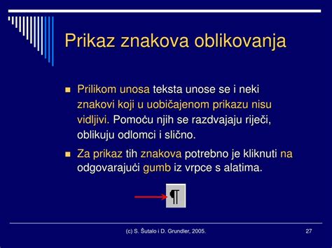 Prikaz oblikovanja svaljkov iz pirinih njokov pred rezanjem.