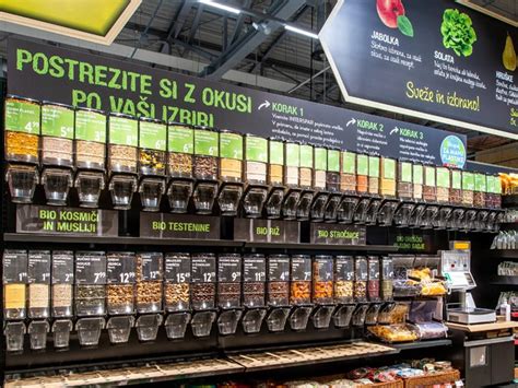 Tematska fotografija zdravih živil in embalaže SPAR Budget