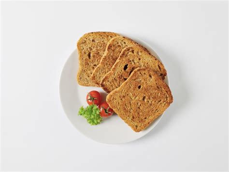 prikaz različnih vrst toasta in zajtrkov