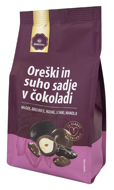 Mešanica oreščkov in suhega sadja v skledici