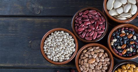 Infografika: Koraki namakanja in kuhanja ješprenja in fižola