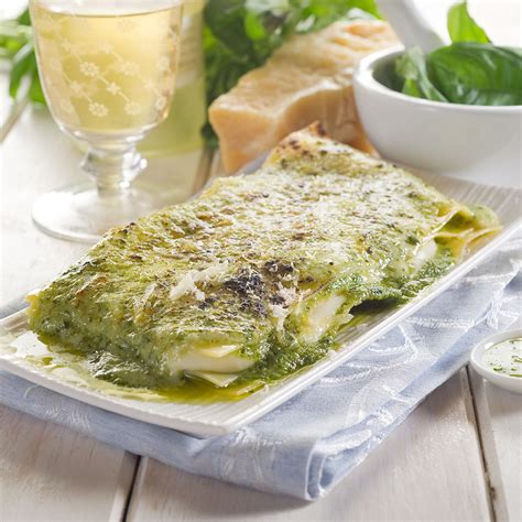 Zlato zapečena skorjica na gratinirani jedi