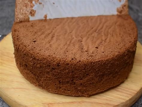 Ilustracija sestavin za biskvitno testo