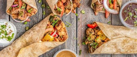 Infografika z različnimi vegetarijanskimi in veganskimi nadevi za tortilje
