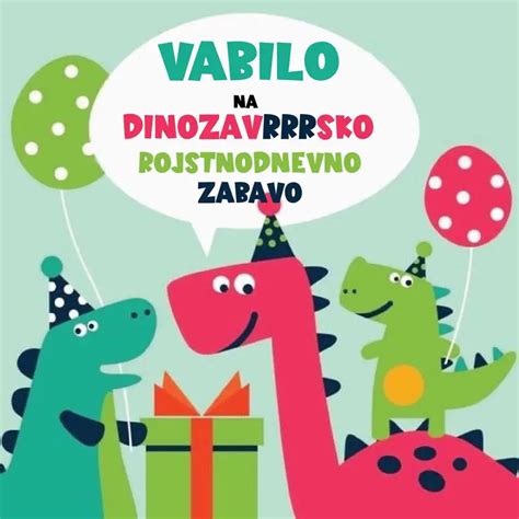družinska rojstnodnevna zabava z nasmejanimi obrazi