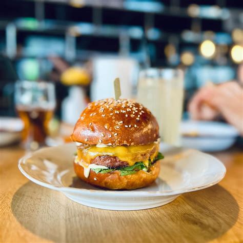 Fotografija burgerja Projekt Burger