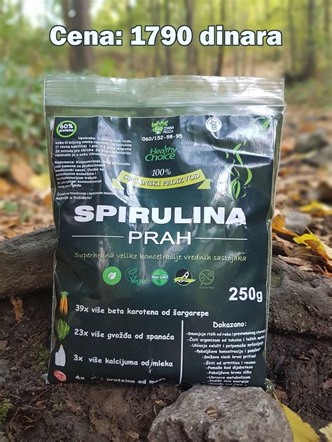 fotografija ribje moke v prahu, prikazuje njeno teksturo