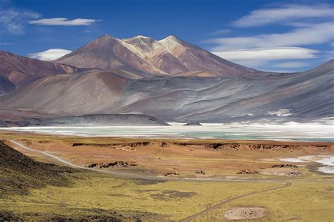raznolika pokrajina Čila, od puščave Atacama do Patagonije