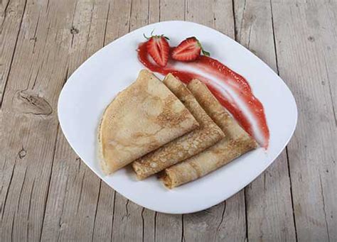 Različni nadevi za palačinke (marmelada, čokolada, sirup)