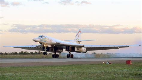 Shema letala Tupolev Tu-160 z označenimi ključnimi deli