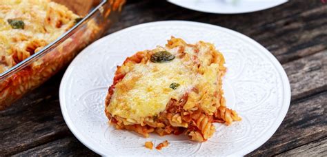 gratinirane testenine v pekaču s sirom