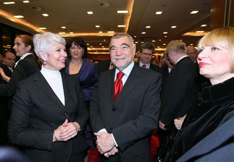Fotografija Stipe Mesića in Jadranke Kosor