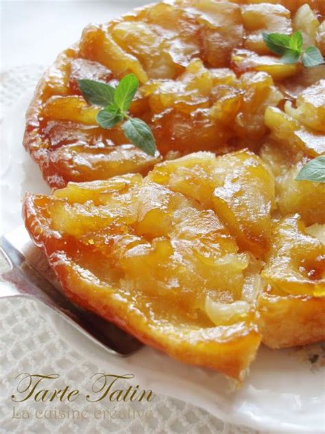 Jabolčna tart tatin z listnatim testom