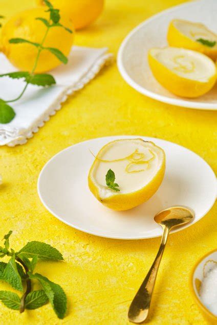 prikaz priprave limonine kreme nad soparo