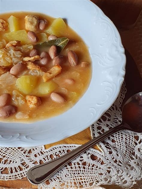 Vojaški pasulj s slanino, tradicionalna slovenska jed