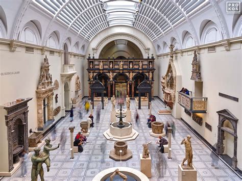 Tematska fotografija: stavba Tate Gallery ali Victoria & Albert Museum
