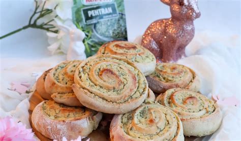 veganski kvašeni zajčki in polžki