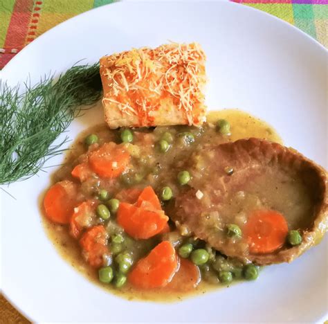 veganski seitanovi zrezki z zelenjavo