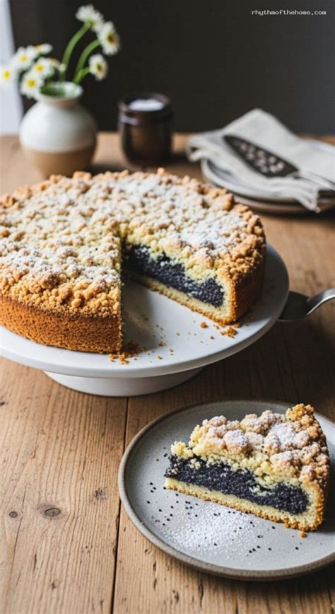 Illustrative image of a German poppy seed pie with semolina, showing crumbly topping