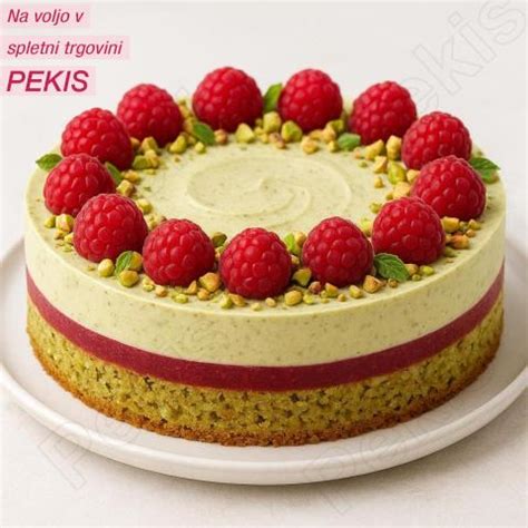fotografija kostanjeve torte, prefinjena sladica