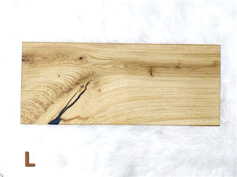 prikaz ajdovih zrn na leseni deski