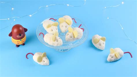 Infographics of ingredients for coconut mice
