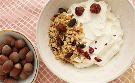 Tematska fotografija: razlogi za domačo pripravo granola ploščic