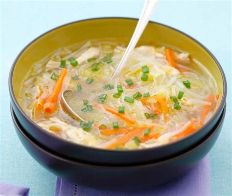 priprava ramen juhe z ingverjem in česnom