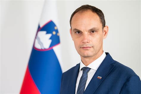 Seznam institucij in oseb, ki jih Franc Bevc kritizira zaradi odgovornosti in neukrepanja