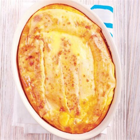 Thematično foto gratinirane zelenjave s skuto v keramičnem pekaču