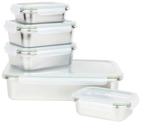 Fotografija različnih vrst zrakotesnih posod za shranjevanje moke.