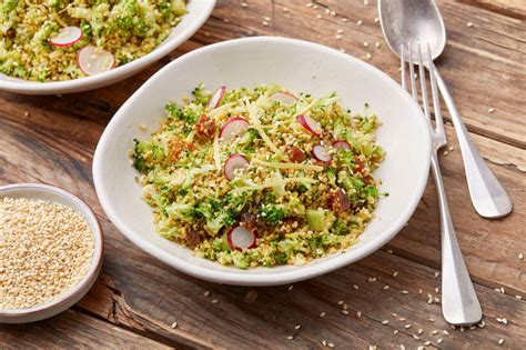 Faza mešanja kuhane zelenjave v gosto kašo