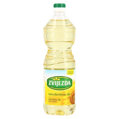 Kolaž različnih vrst maščob (maslo, sončnično olje, olivno olje, jogurt)