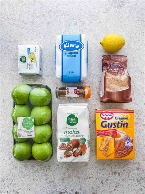 prikaz različnih interpretacij jabolčne pite: sendvič piškotki in plastna zloženka
