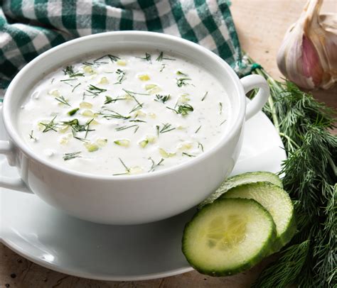 Sestavine za tradicionalni grški tzatziki