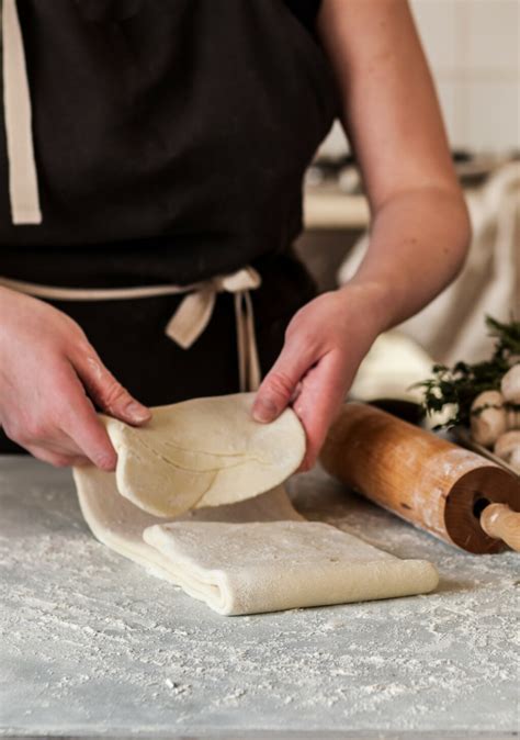 Ilustracija prhkog tijesta za pitu