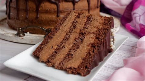 Brooklynska čokoladna blackout torta
