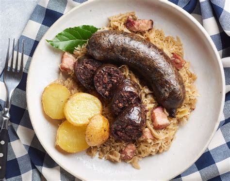 Krvavice na pekaču v pečici