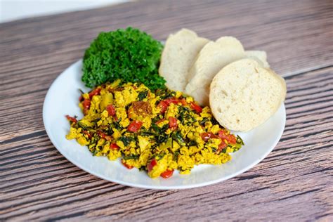 umešani tofu za zajtrk