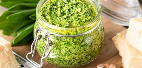 Čemažev pesto v kozarčku