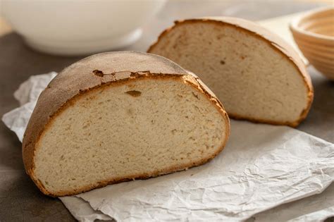 končno oblikovan hlebec kruha pred vzhajanjem