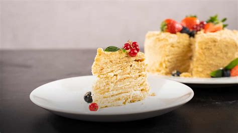 Tematska fotografija: torta s stabilno kremo iz sladke smetane